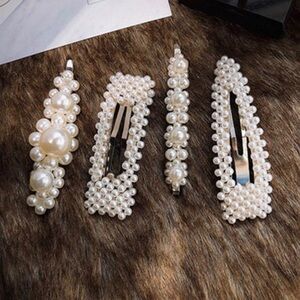 Pearls Hair Clips for Women/Girls - 4pcs